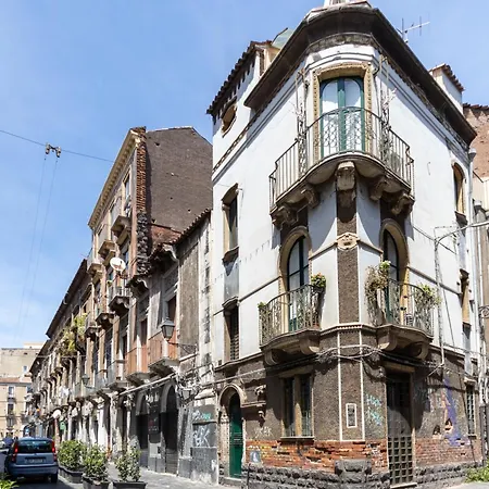 Bellini Theater Palace